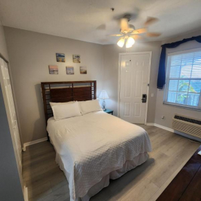 1 Bed 1 Bath at IMG near Beach